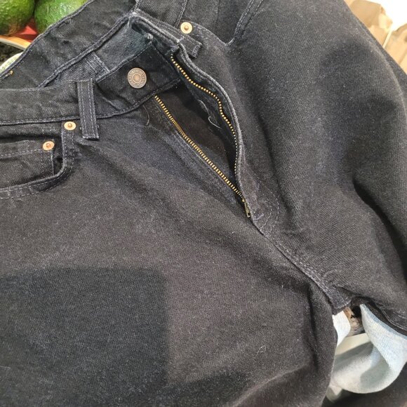 Levis 512*High Rise* Slim Fit* Tapered Leg - Picture 6 of 9